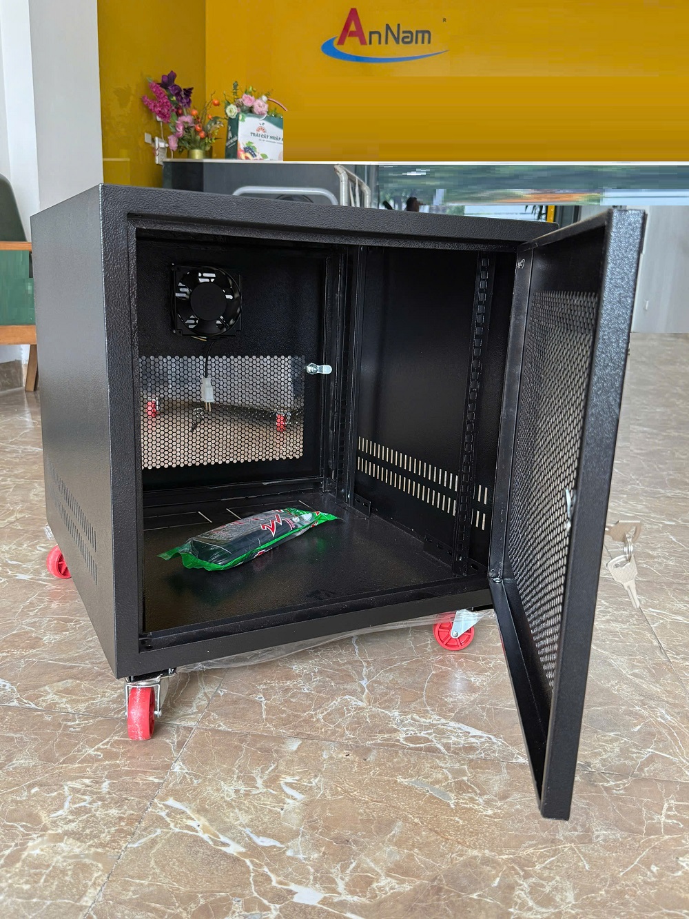 Tủ mạng, tủ rack 10U sâu 600 màu ĐEN hiệu AnRack, mã AR-1060XFIN